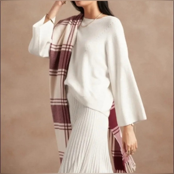 White banana republic, sweater skirt - Picture 4 of 4